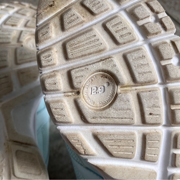 Reebok running shoes, size 10 - Picture 8 of 11